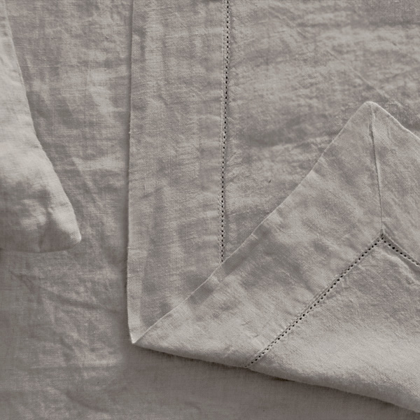 Linen bedspread Natural